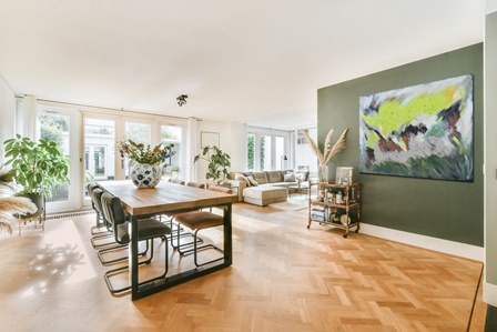 Abstrakte Kunstgemlde in Grn bringen die wollige Natur ins Zuhause.2023.jpg